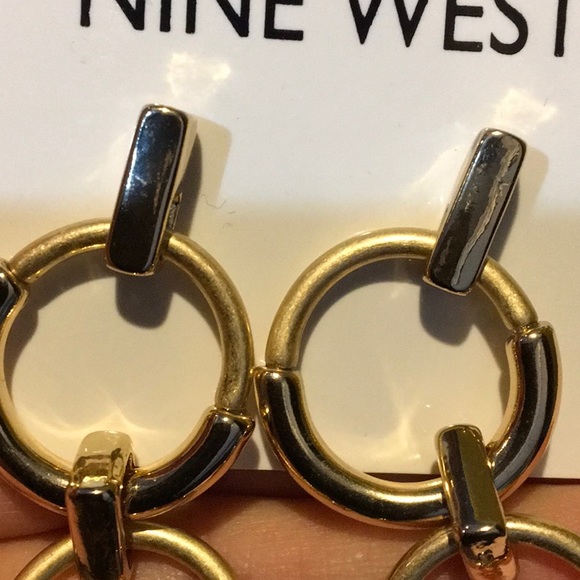 DONATE 2/24 Nine West drop earrings interlinked circles 3.5” new with tags - Picture 5 of 6